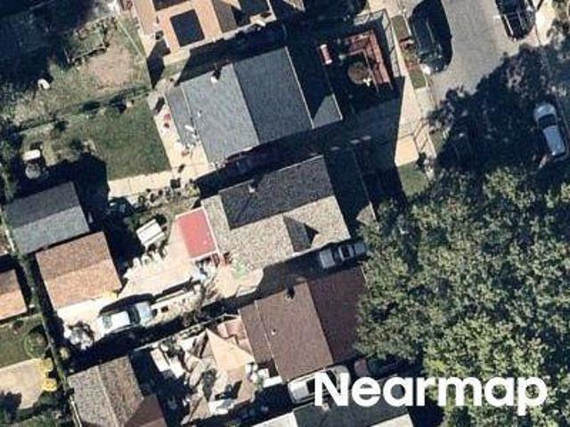 House for sale in Queens, Arverne