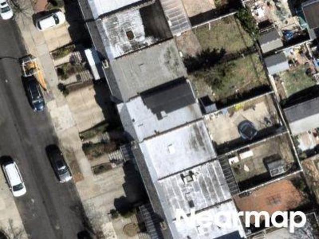 House for sale in Queens, Arverne