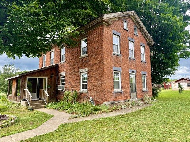 House for sale in Crawford, Pennsylvania