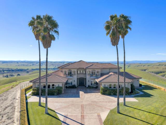 Property for sale in Shandon, California