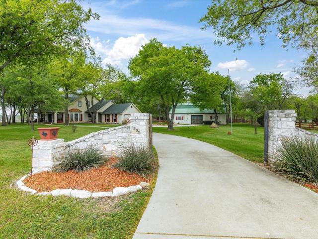 House for sale in Krum