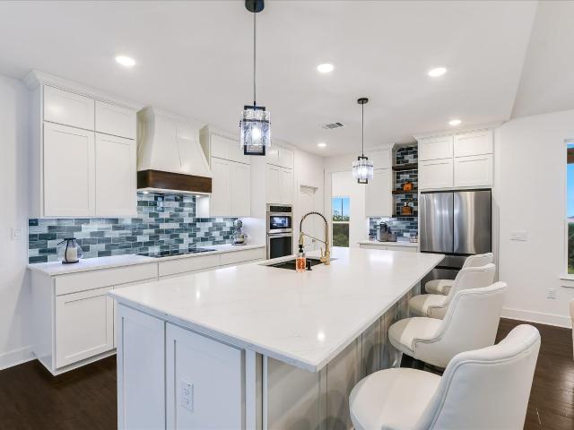 House for sale in Lago Vista, Travis County
