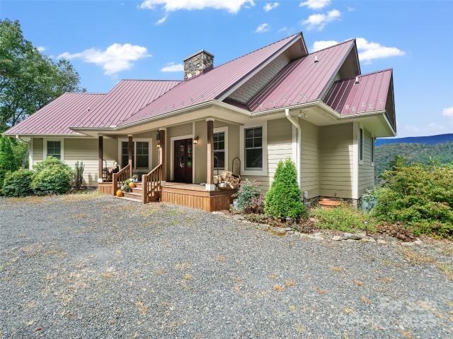 House for sale in Bakersville, North Carolina