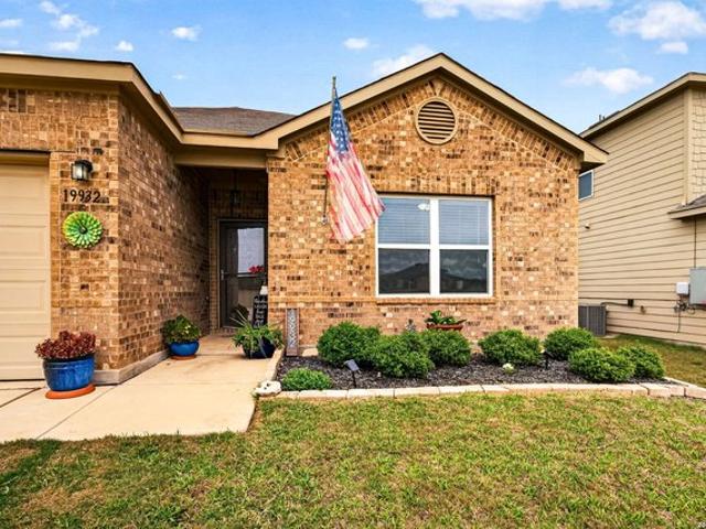 House for sale in Lytle, Texas