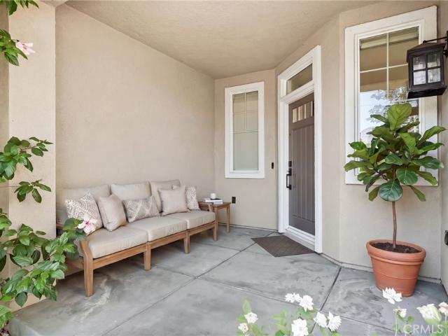 Townhouse for sale in Canoga Park, California