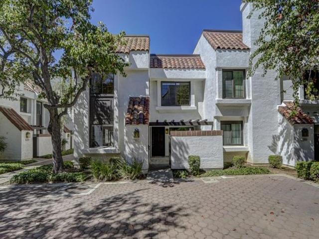 Townhouse for sale in Cupertino, California