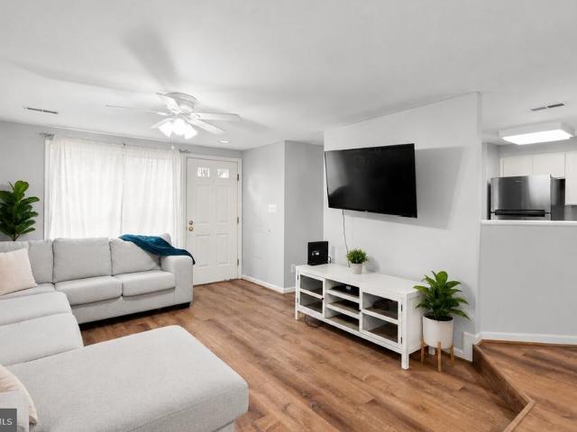 Townhouse for sale in Montgomery Village, Maryland