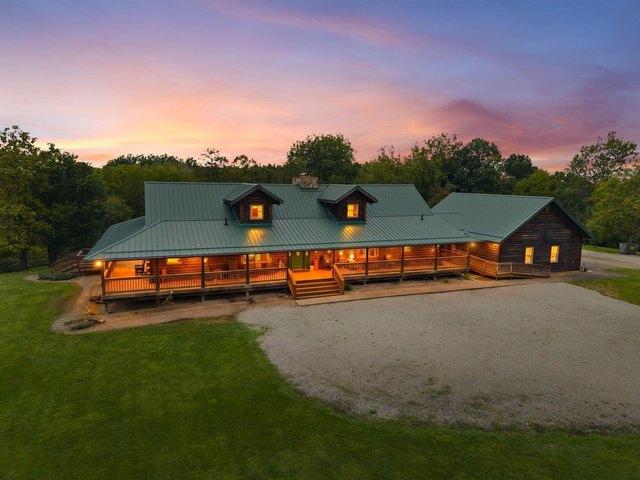 House for sale in Union Furnace, Ohio