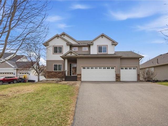 House for sale in Farmington, Minnesota