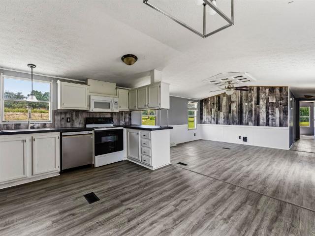 House for sale in Oakland, Kentucky