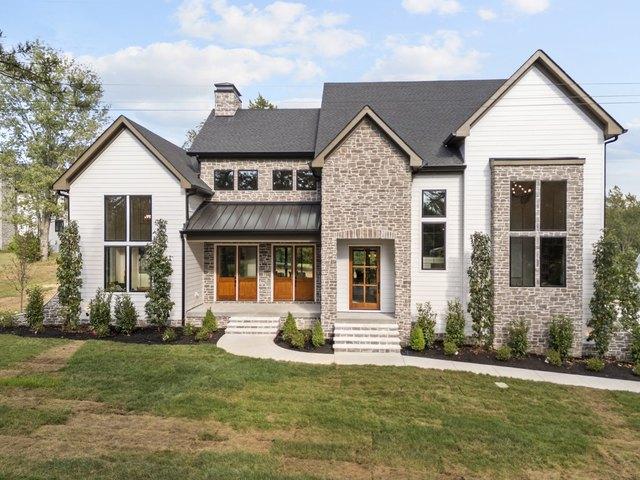 House for sale in Burns, Middle Tennessee