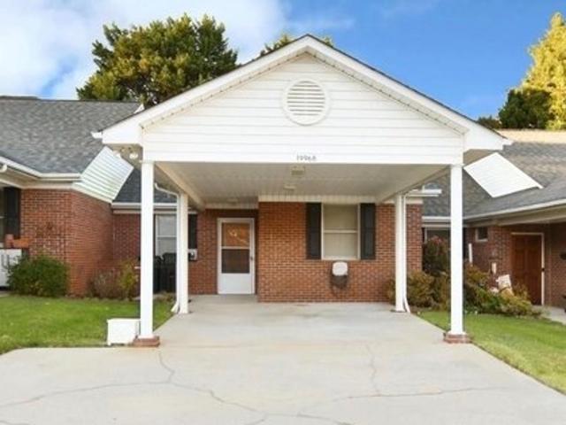 Townhouse for sale in Downtown, Cornelius