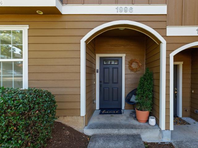 Townhouse for sale in Salem, Marion County