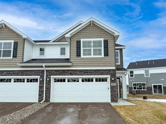 Townhouse for sale in Hennepin, Minnesota