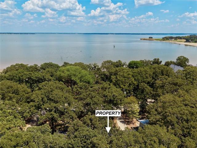 House for sale in Kemp, Texas