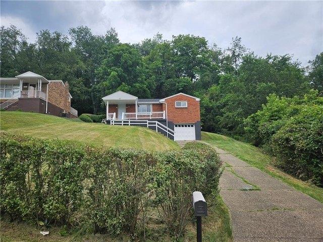 House for sale in Monroeville, Pennsylvania