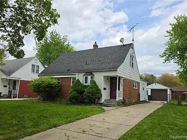 House for sale in Harper Woods, Michigan