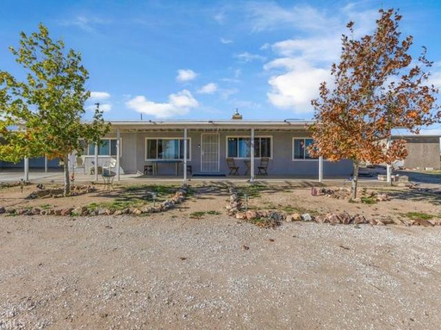 House for sale in Landers, California