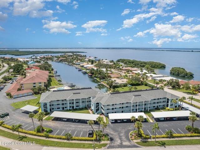 Condo for sale in Cocoa Beach, Florida