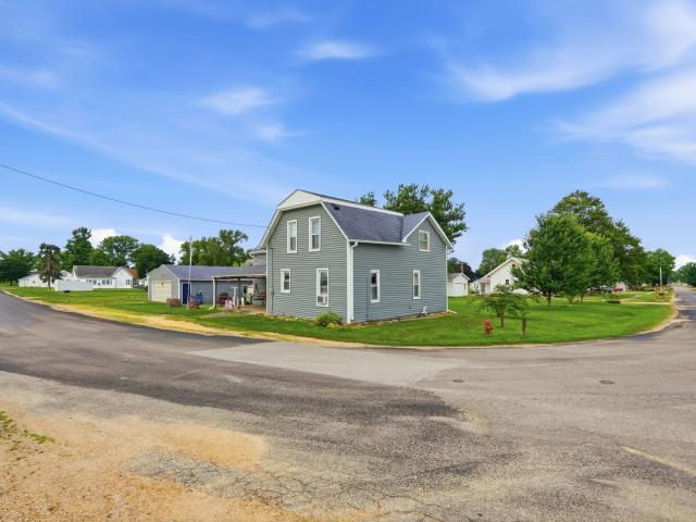 House for sale in Calamus, Iowa
