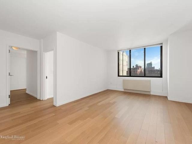 Condo for sale in Arverne, New York