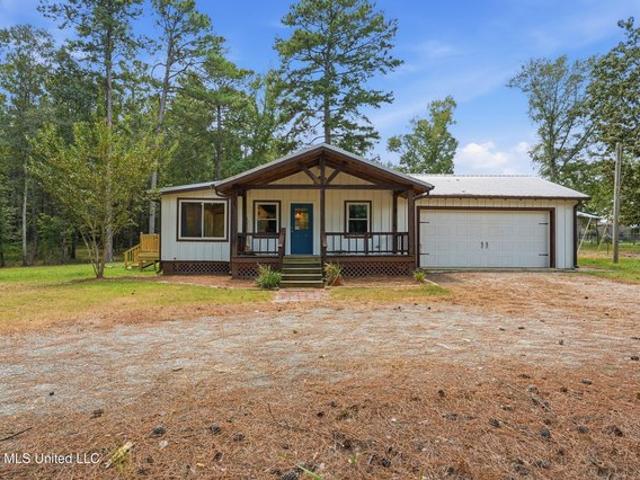 House for sale in Braxton, Mississippi