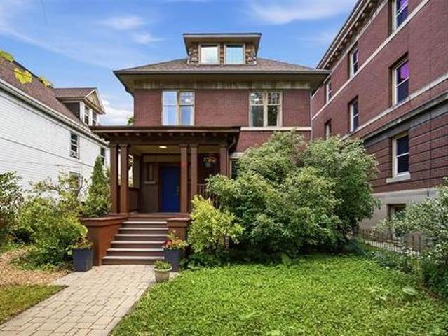 House for sale in West Broadway, Winnipeg