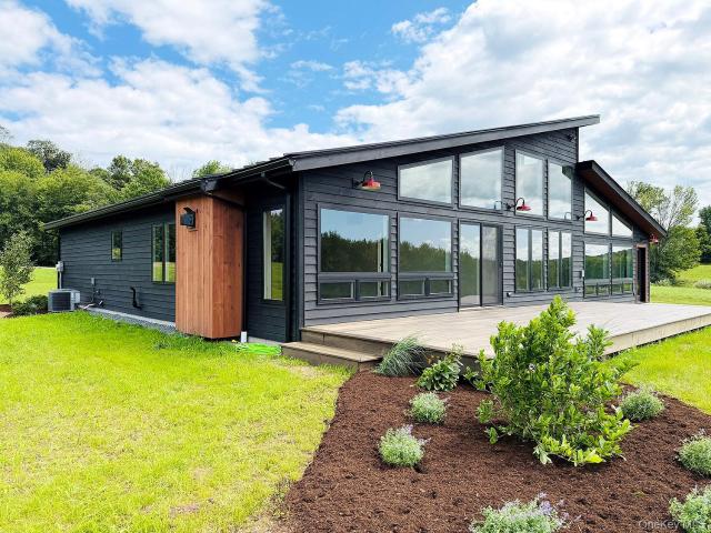 House for sale in Hankins, New York