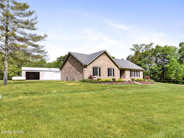 House for sale in Shepherdsville, Kentucky