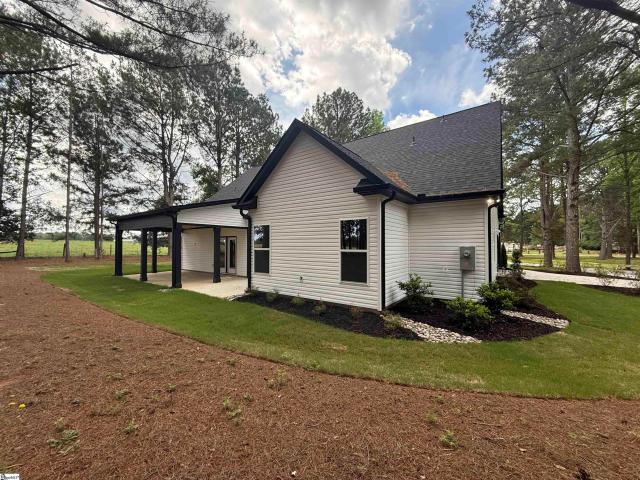 House for sale in Gray Court, South Carolina