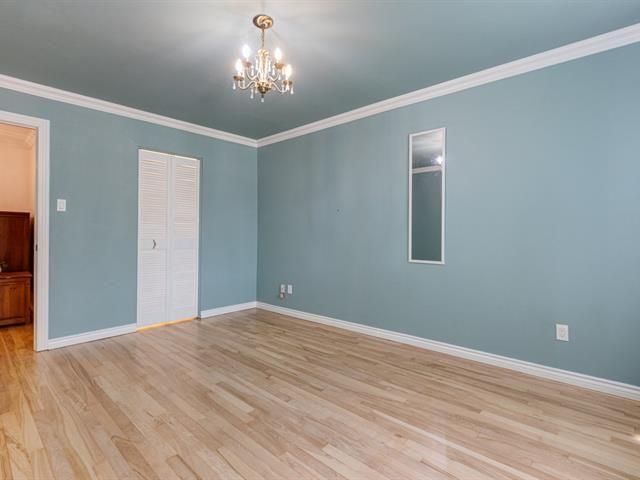 Townhouse for rent in Dollard-des-ormeaux, Quebec