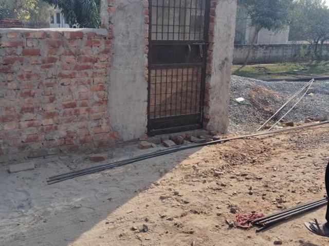 Land for sale in Hariana