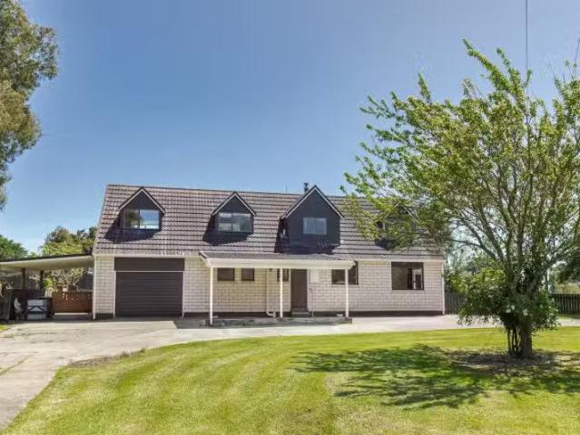 House for sale in Fairdown, West Coast