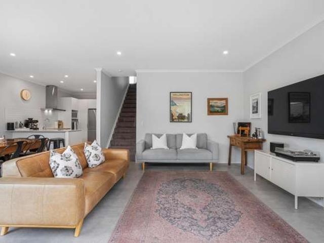 House for sale in Paremoremo