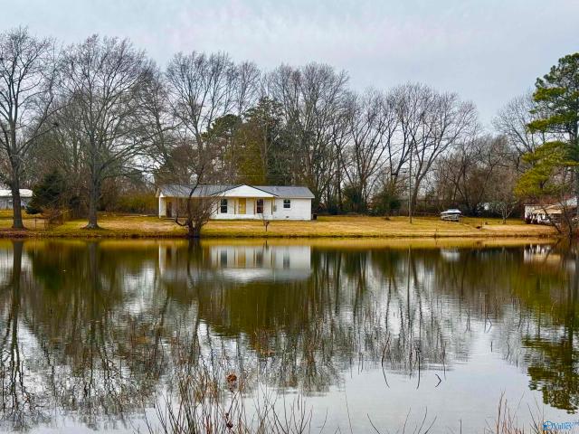 House for sale in Arab, Alabama