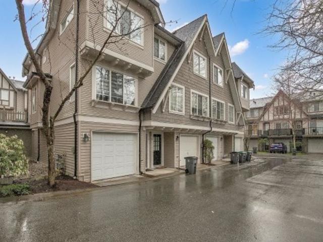Townhouse for sale in Strawberry Hill, Surrey