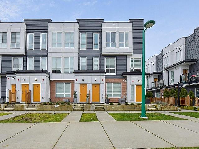 Condo for sale in Surrey, British Columbia