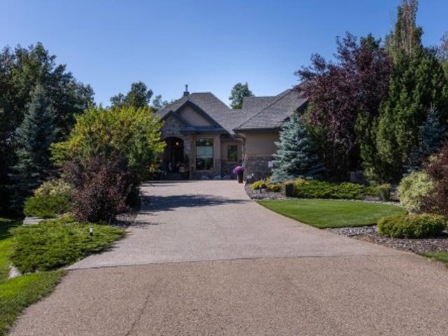 House for sale in Alberta