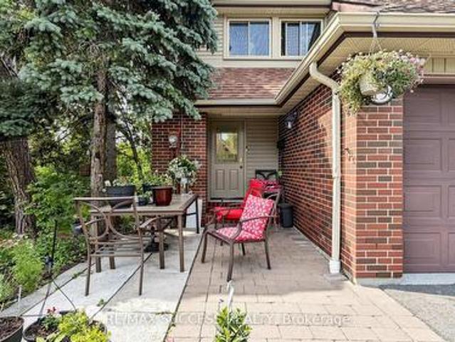 Townhouse for sale in Mississauga, Ontario
