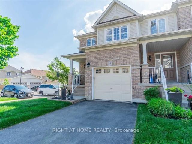 Condo for rent in Woburn, Ontario