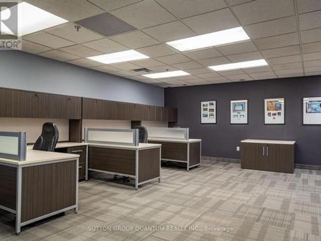 Commercial for rent in Burlington, Golden Horseshoe