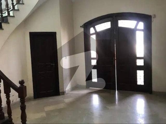 House for sale in Faisalabad, Islamabad Capital Territory