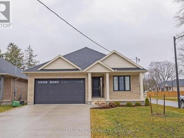 House for sale in St. Thomas, Ontario