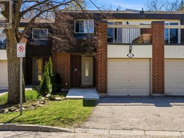 Townhouse for sale in Mississauga, Ontario