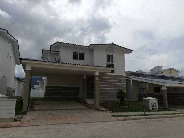 19 8583 af compre casa a estrenar en playa dorada