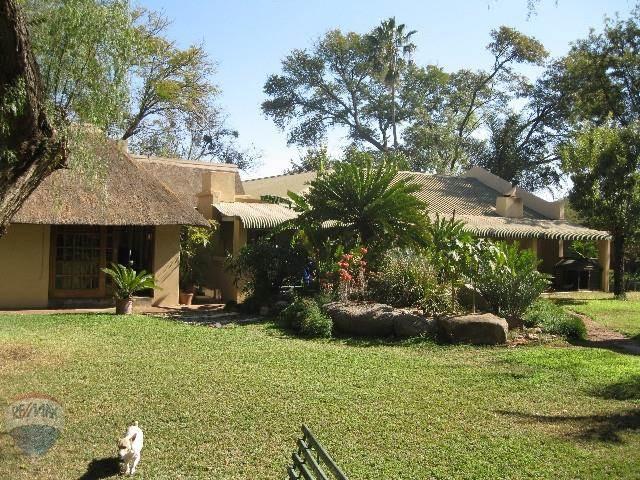 Farm for sale in Hartbeespoort Dam Nature Reserve, North West