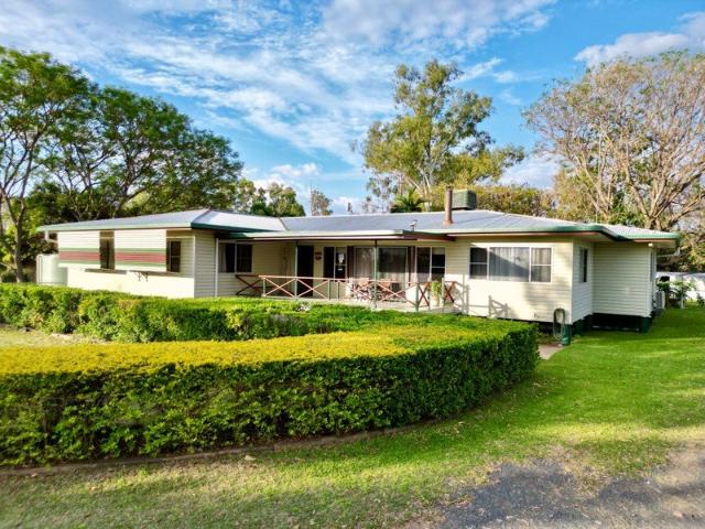 Acreage for sale in Valentine Plains, Banana Shire