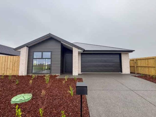 House for rent in Chaslands, Canterbury