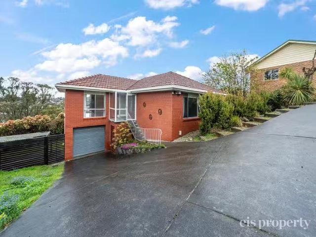 House for rent in Lenah Valley, Tasmania