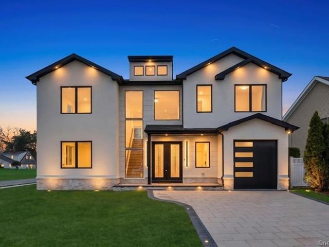 House for sale in Levittown Section 12, Hicksville